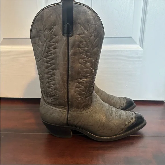 Size 10 Laredo Women’s Vintage Distressed Leather Cowboy Boots Western Mid Calf - Picture 3 of 10